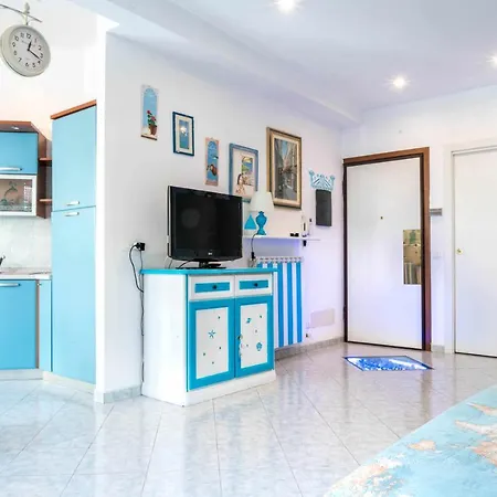 Elegante Bilocale Vicino Apartment *