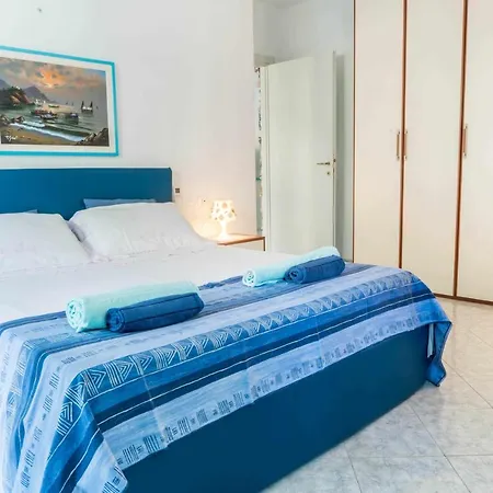 Elegante Bilocale Vicino *